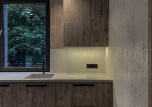 trijų dekoratyvinių apdailų – VIK, BRONX ir Logan – harmonija