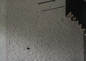 trijų dekoratyvinių apdailų – VIK, BRONX ir Logan – harmonija