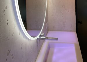 Dekoratyvinis tinkavimas vonioje. Dekoras BRONX