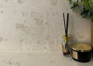 Dekoratyvinis tinkavimas vonioje. Dekoras BRONX