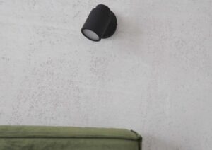 monolito imitacija, dekoratyvine apdaila, betono diena, interjeras, jaukus namai